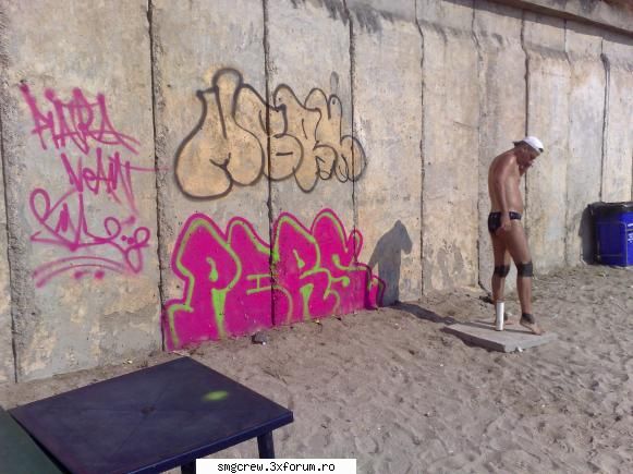 poze graffuri plaja costinesti cooooaie :>