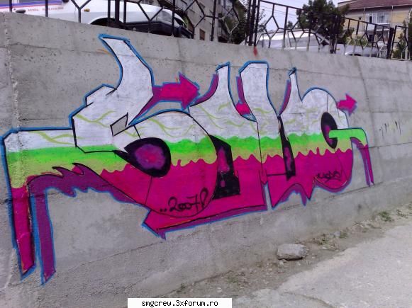 poze graffuri smg...