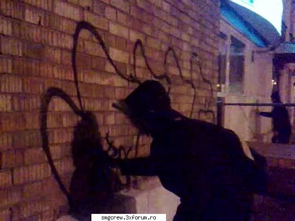 poze graffuri aici era seara care smg si`a deschis